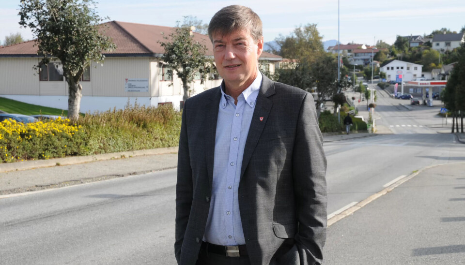 SPARER PÅ EGENREGI: Bømlo kommune sparte 17 millioner kroner på drift i egenregi og trepartssamarbeid, viser en rapport fra DeFacto-rapport som ble lagt fram i dag. Ordfører Odd Harald Hovland (A) vil ha enda mer i egenregi. SPARER PÅ EGENREGI: Bømlo kommune sparte 17 millioner kroner på drift i egenregi og trepartssamarbeid, viser en rapport fra DeFacto-rapport som ble lagt fram i dag. Ordfører Odd Harald Hovland (A) vil ha enda mer i egenregi.