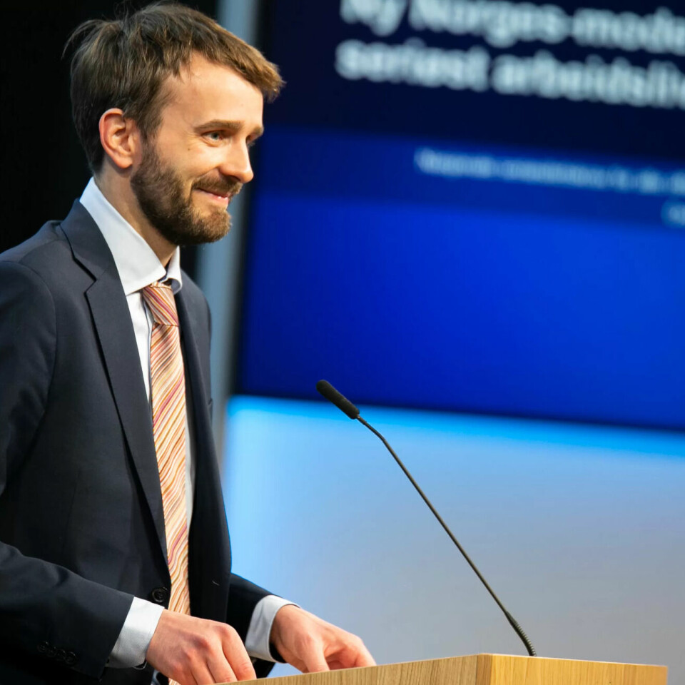 Næringsminister Jan Christian Vestre mener at regjeringen har skyhøye ambisjoner i kampen mot sosial dumping, og at Norgesmodellen er et viktig redskap. Næringsminister Jan Christian Vestre mener at regjeringen har skyhøye ambisjoner i kampen mot sosial dumping, og at Norgesmodellen er et viktig redskap.