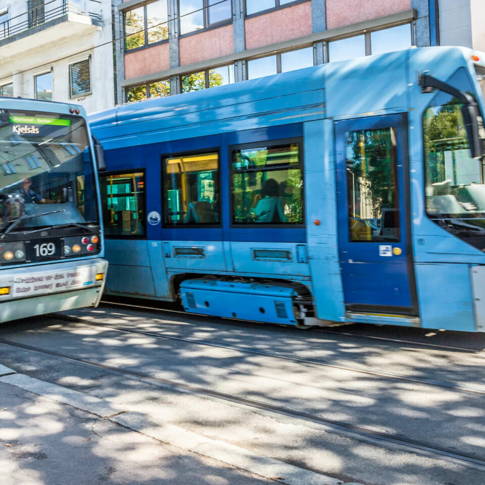 TILBAKE: Passasjertallet sank kraftig under pandemien. Nå er trafikktallene på skinner igjen. TILBAKE: Passasjertallet sank kraftig under pandemien. Nå er trafikktallene på skinner igjen.