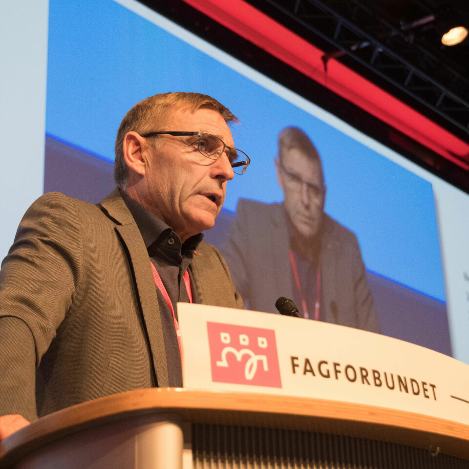 STABIL POLITIKK: Jan Helge Gulbrandsen la fram forbundets lønnspoltiske dokument som fastslår at lønnspolitikken ligger fast. STABIL POLITIKK: Jan Helge Gulbrandsen la fram forbundets lønnspoltiske dokument som fastslår at lønnspolitikken ligger fast.