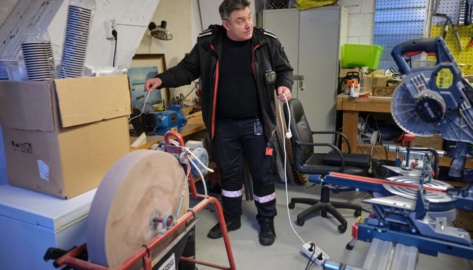 LØSE LEDNINGER: André Vermedal anbefaler en opprydning på lageret. Kanskje også noen flere stikkontakter og færre løse ledninger. LØSE LEDNINGER: André Vermedal anbefaler en opprydning på lageret. Kanskje også noen flere stikkontakter og færre løse ledninger.