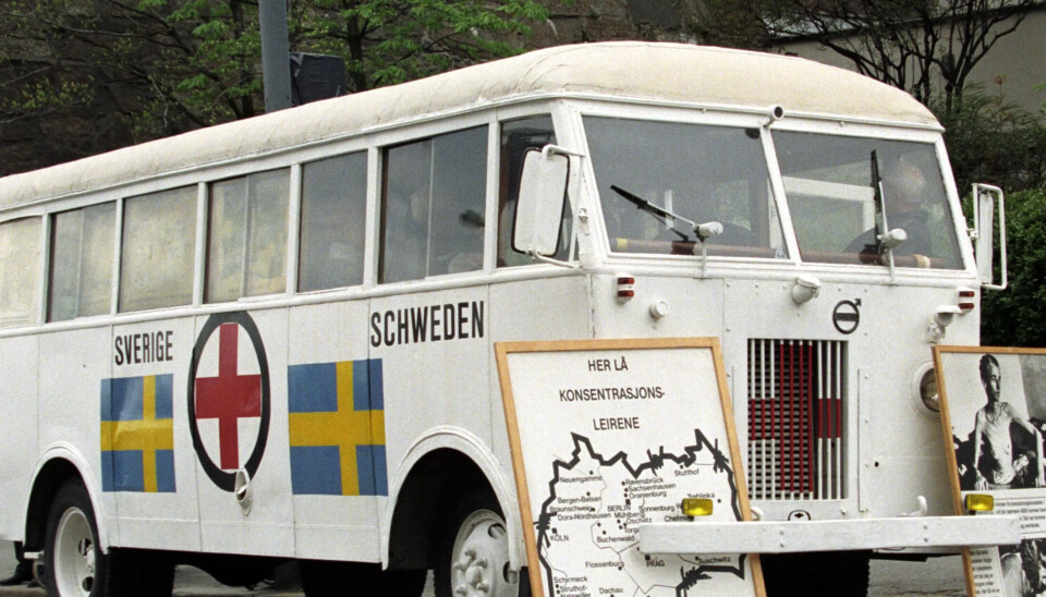 DROPPES: Arkivbilde av en av de hvite bussene som for 61 år siden kjørte til Tyskland for å hente tusenvis av skandinaviske krigsfanger. DROPPES: Arkivbilde av en av de hvite bussene som for 61 år siden kjørte til Tyskland for å hente tusenvis av skandinaviske krigsfanger.