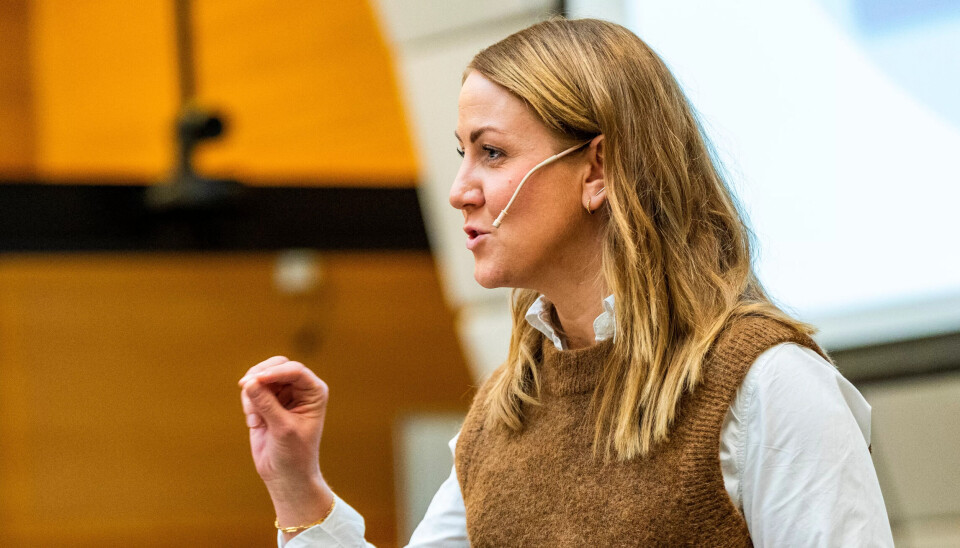 Kunnskapsminister Tonje Brenna reagerer på at Læringsverkstedet-eierne flytter til Sveits etter at regjeringa har kommet med innstramminger i den private barnehagesektoren. Kunnskapsminister Tonje Brenna reagerer på at Læringsverkstedet-eierne flytter til Sveits etter at regjeringa har kommet med innstramminger i den private barnehagesektoren.