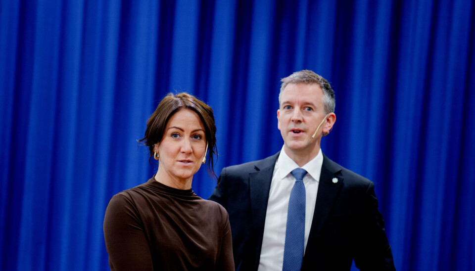 Kommunal- og distriktsminister Erling Sande (Sp) og arbeids- og inkluderingsminister Tonje Brenna (Ap) kunne fredag dele ut flere milliarder til skolene. Kommunal- og distriktsminister Erling Sande (Sp) og arbeids- og inkluderingsminister Tonje Brenna (Ap) kunne fredag dele ut flere milliarder til skolene.