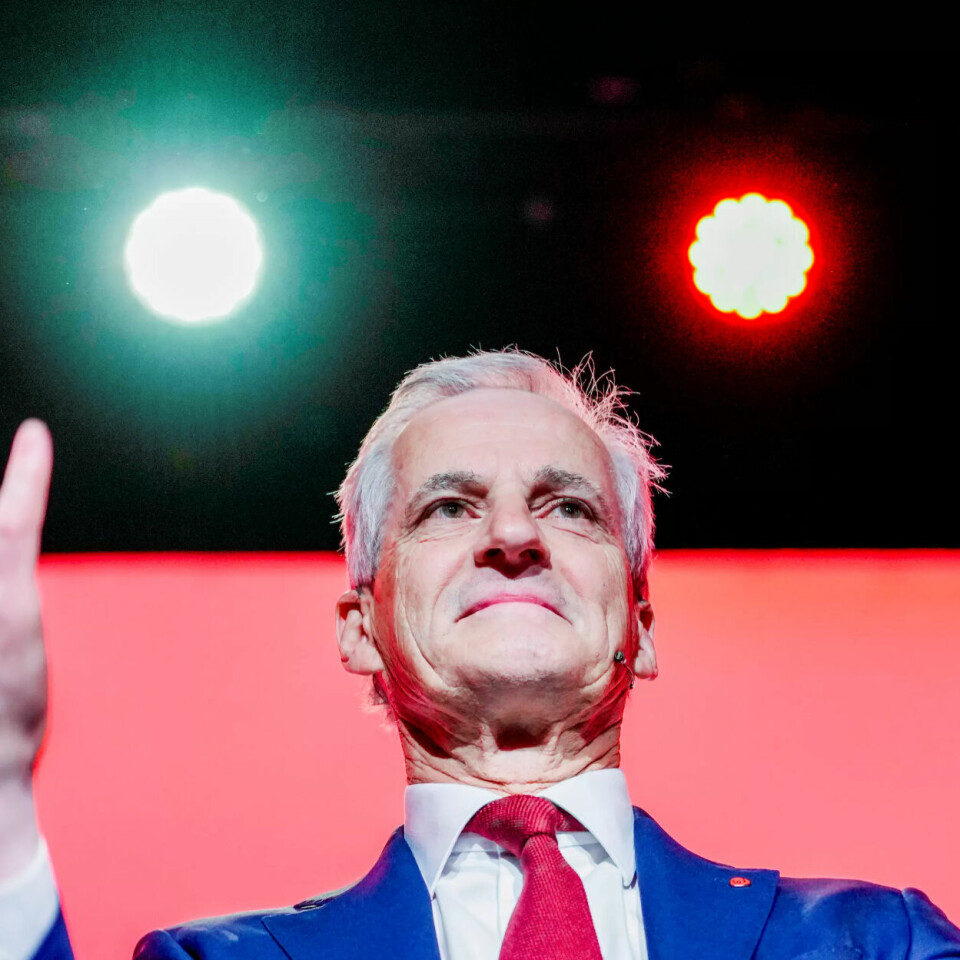 GRØNT LYS: Arbeiderpartiet ber statsminister Jonas Gahr Støre sponse iallfall deler av førerkortet til elever som er klassifisert for lærekontrakt. GRØNT LYS: Arbeiderpartiet ber statsminister Jonas Gahr Støre sponse iallfall deler av førerkortet til elever som er klassifisert for lærekontrakt.