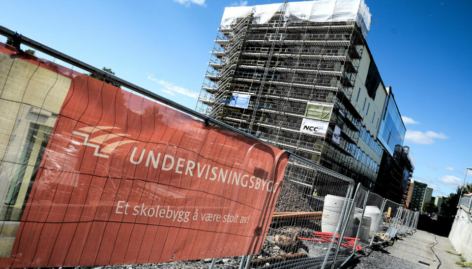 PRESTISJEBYGG: Oslo kommune ved Undervisningsbygg velger billigste løsning. Fagfolk mener det kan gå på elsikkerheten løs. PRESTISJEBYGG: Oslo kommune ved Undervisningsbygg velger billigste løsning. Fagfolk mener det kan gå på elsikkerheten løs.