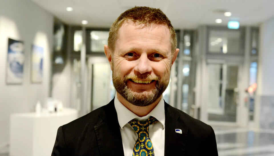 Helse- og omsorgsminister Bent Høie etablerer rådgivende enheter for russaker. Stortingsflertallet støtter etableringen. Helse- og omsorgsminister Bent Høie etablerer rådgivende enheter for russaker. Stortingsflertallet støtter etableringen.