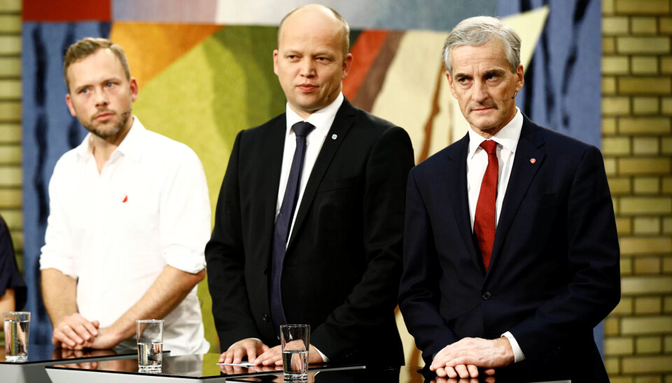 SV-leder Audun Lysbakken, Sp-leder Trygve Slagsvold Vedum og Ap-leder Jonas Gahs Støre side om side i partilederdebatt. SV-leder Audun Lysbakken, Sp-leder Trygve Slagsvold Vedum og Ap-leder Jonas Gahs Støre side om side i partilederdebatt.