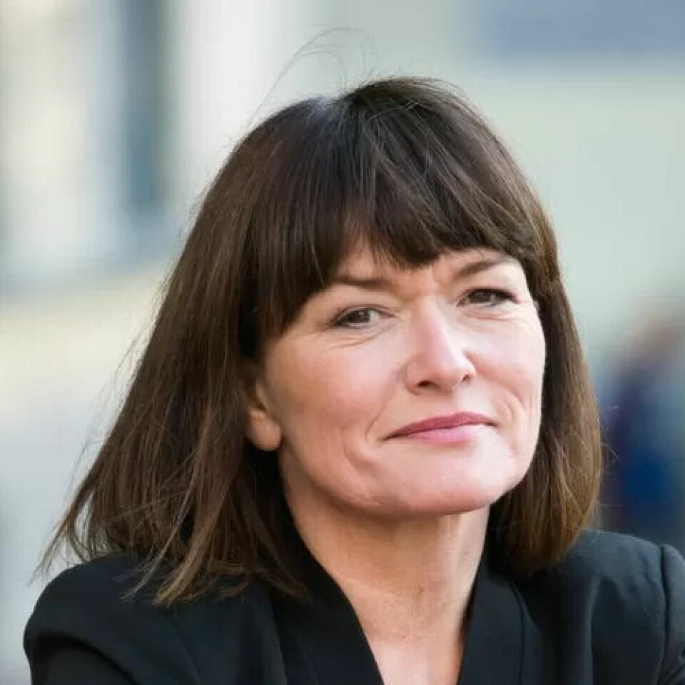 SKEPTISK: – Det er ikke sikkert helsearbeidere aleine bør komme først i vaksinekøen, sier Fagforbund-nestleder Sissel Skoghaug. SKEPTISK: – Det er ikke sikkert helsearbeidere aleine bør komme først i vaksinekøen, sier Fagforbund-nestleder Sissel Skoghaug.