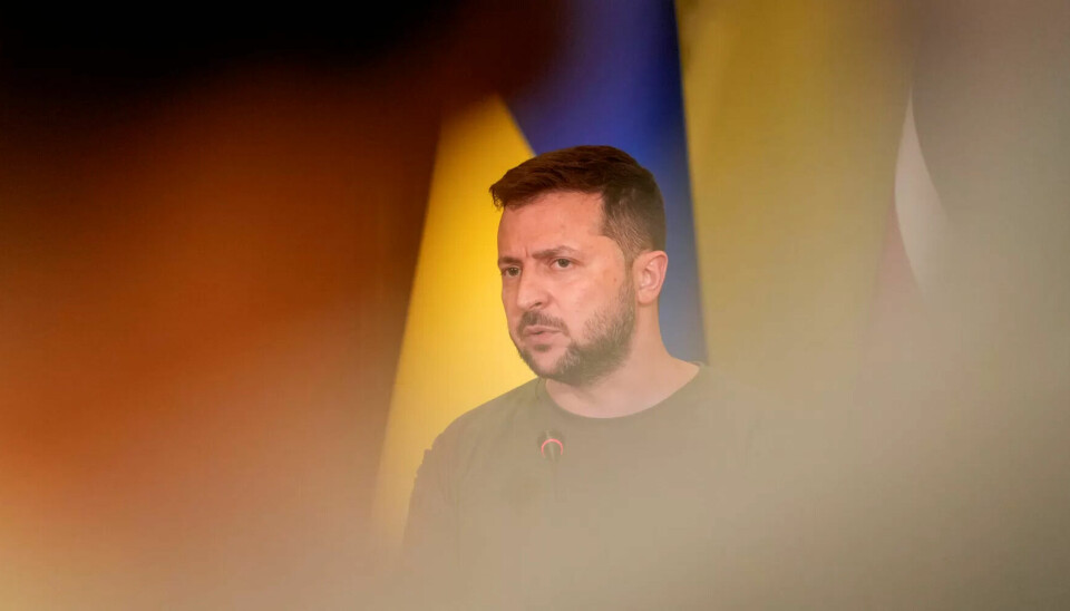 STOLT: Volodymyr Zelenskyj markerer treårsdagen for krig. STOLT: Volodymyr Zelenskyj markerer treårsdagen for krig.