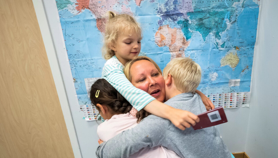 HILDE SE HER: Reiseglade unger kravler både på Hilde og kartet. HILDE SE HER: Reiseglade unger kravler både på Hilde og kartet.