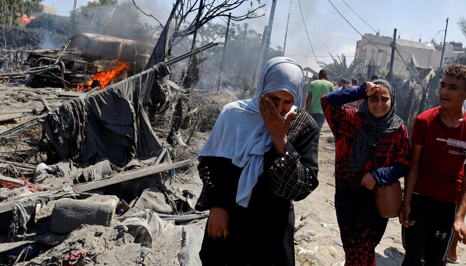 ANGREP: Minst 57 sivile ble drept i bombeangrepet på en flyktningleir i Gaza 13. juli. Blant dem er det elleve navngitte kvinner og barn, opplyser den britiske organisasjonen Airwars som dokumenterer drap på sivile i flyangrep. ANGREP: Minst 57 sivile ble drept i bombeangrepet på en flyktningleir i Gaza 13. juli. Blant dem er det elleve navngitte kvinner og barn, opplyser den britiske organisasjonen Airwars som dokumenterer drap på sivile i flyangrep.