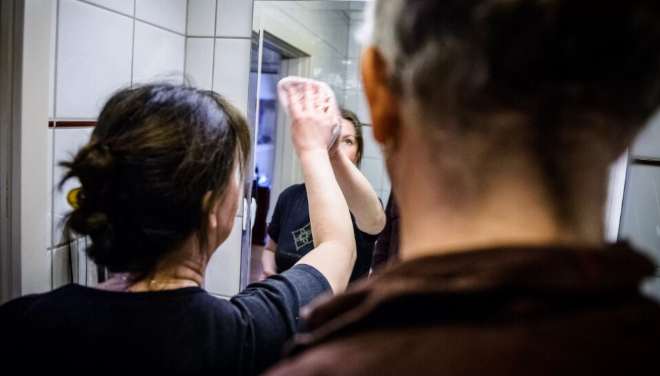 Norsk Arbeidsmandsforbund og NHO Service og Handel har fått 4,6 millioner kroner til et renholdsprosjekt. Et av målene er at renholdere skal få jobbe på dagtid. Norsk Arbeidsmandsforbund og NHO Service og Handel har fått 4,6 millioner kroner til et renholdsprosjekt. Et av målene er at renholdere skal få jobbe på dagtid.