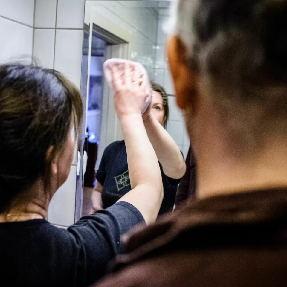 Norsk Arbeidsmandsforbund og NHO Service og Handel har fått 4,6 millioner kroner til et renholdsprosjekt. Et av målene er at renholdere skal få jobbe på dagtid. Norsk Arbeidsmandsforbund og NHO Service og Handel har fått 4,6 millioner kroner til et renholdsprosjekt. Et av målene er at renholdere skal få jobbe på dagtid.