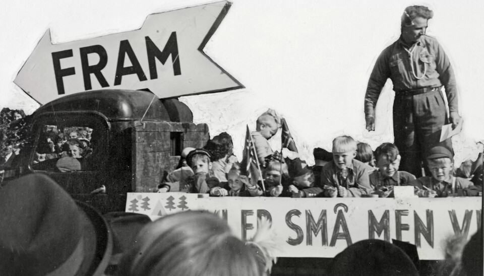 UNGDOM: Fra Framfylkingens seksjon i 1. mai -demonstrasjonen i Oslo, 1936. UNGDOM: Fra Framfylkingens seksjon i 1. mai -demonstrasjonen i Oslo, 1936.