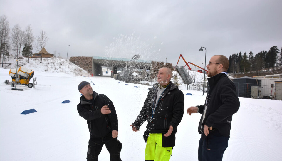 KLARE FOR VM: Tom Monsrud, Tom Kjetil Tangen og Anfinn Geiran fra Bymiljøetaten i Oslo kommune har laget VM-løypene i Holmenkollen. KLARE FOR VM: Tom Monsrud, Tom Kjetil Tangen og Anfinn Geiran fra Bymiljøetaten i Oslo kommune har laget VM-løypene i Holmenkollen.