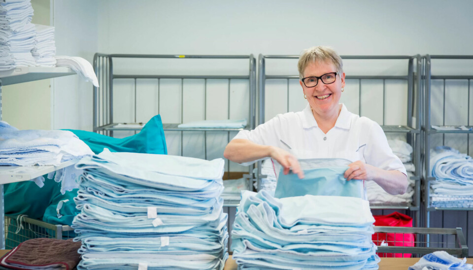 MANGE TONN: De ansatte i vaskeriet på Solvang sørger for mange tonn rent og trygt sengetøy i løpet av året. MANGE TONN: De ansatte i vaskeriet på Solvang sørger for mange tonn rent og trygt sengetøy i løpet av året.