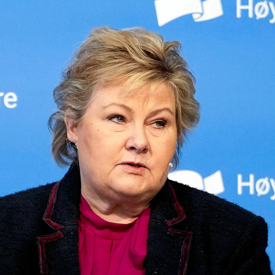 Høyre-leder Erna Solberg møtte pressen i Høyres Hus mandag. Der fortalte hun om sin motivasjon til å fortsette som partiets leder. Høyre-leder Erna Solberg møtte pressen i Høyres Hus mandag. Der fortalte hun om sin motivasjon til å fortsette som partiets leder.