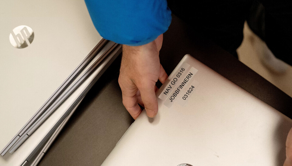 JOBBFINNEREN: Kvar dag får rundt 25 personar hjelp på Nav Gamle Oslo til jobb nummer ein, å finne arbeid. Kursdeltakarane får alt frå jobbintervjutrening til tips til korleis lage ein god CV. Prosjektet heiter Jobbfinneren. JOBBFINNEREN: Kvar dag får rundt 25 personar hjelp på Nav Gamle Oslo til jobb nummer ein, å finne arbeid. Kursdeltakarane får alt frå jobbintervjutrening til tips til korleis lage ein god CV. Prosjektet heiter Jobbfinneren.