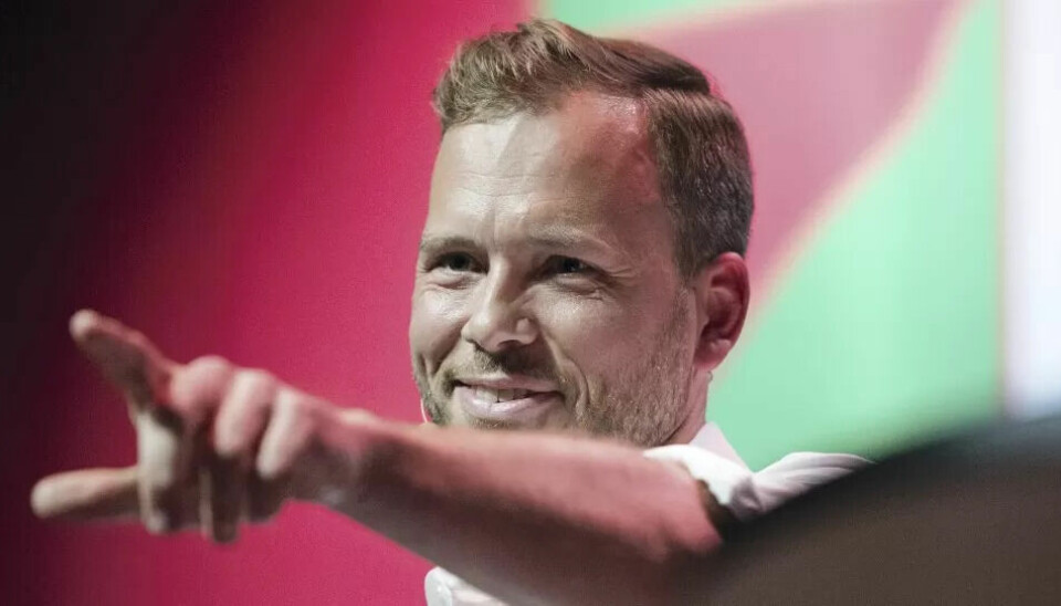 – Jeg skjønner at det kan være frustrerende for Søviknes å ikke få gjennomført sin dårlige politikk, men det er faktisk sånn at det er småpartiene som ivaretar folkeviljen i denne saken, sier Audun Lysbakken. – Jeg skjønner at det kan være frustrerende for Søviknes å ikke få gjennomført sin dårlige politikk, men det er faktisk sånn at det er småpartiene som ivaretar folkeviljen i denne saken, sier Audun Lysbakken.