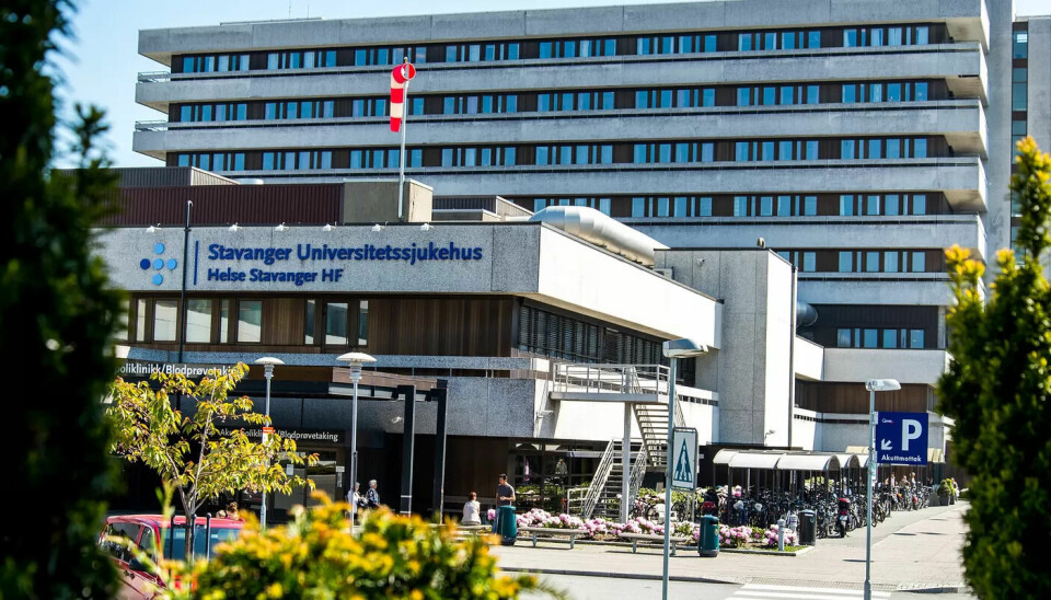 Arbeidsplassen: Da helsefagarbeideren ved Universitetssjukehuset i Stavanger fikk vite at kjærestens ekskone var innlagt, fikk hun ifølge eget utsagn panikk - og gikk inn i datasystemet for å sjekke hvor kvinnen befant seg. Arbeidsplassen: Da helsefagarbeideren ved Universitetssjukehuset i Stavanger fikk vite at kjærestens ekskone var innlagt, fikk hun ifølge eget utsagn panikk - og gikk inn i datasystemet for å sjekke hvor kvinnen befant seg.