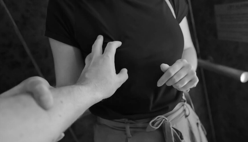 En av ti har opplevd eller kjenner noen som har blitt seksuelt trakassert på julebord med jobben. En av ti har opplevd eller kjenner noen som har blitt seksuelt trakassert på julebord med jobben.