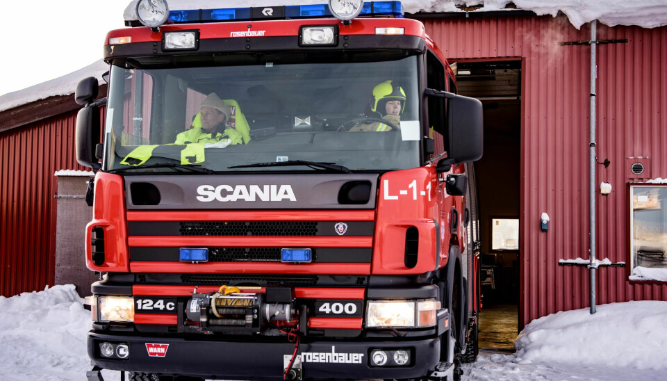 Å putte sykeplkeiere inn i brannbilene er en dårlig ide, mener Fagforbundet. Å putte sykeplkeiere inn i brannbilene er en dårlig ide, mener Fagforbundet.
