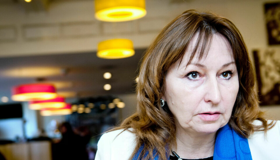 SLØSING: Hvis andre må jobbe til de er 72 framover, bør vi også se på om yrkene med særaldersgrense kan jobbe lenger enn i dag, ellers sløser vi med ressurser, sier Gunn Marit Helgesen i KS. SLØSING: Hvis andre må jobbe til de er 72 framover, bør vi også se på om yrkene med særaldersgrense kan jobbe lenger enn i dag, ellers sløser vi med ressurser, sier Gunn Marit Helgesen i KS.
