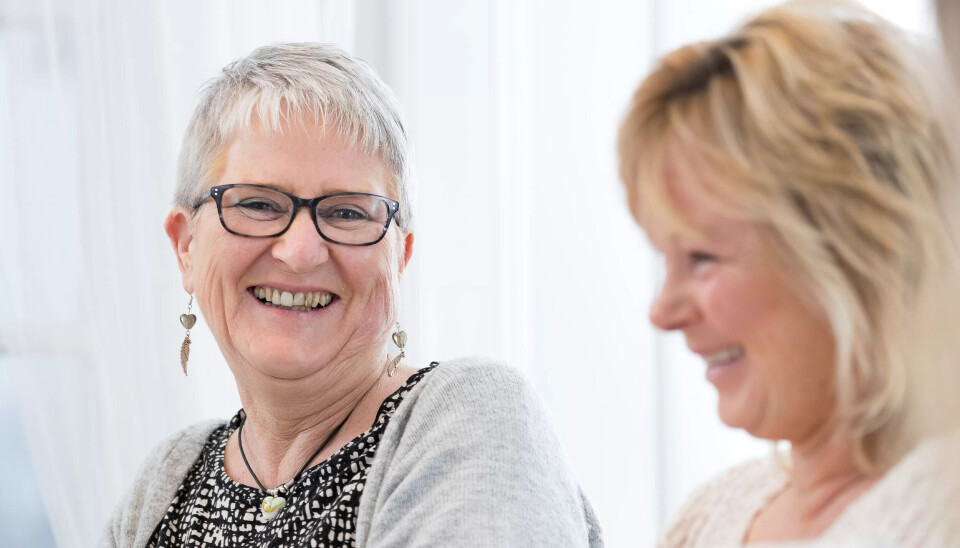FIKK DET TIL: Leder for Fagforbundet Enebakk, Ragnhild Bjerkely (t.v.) sammen med Mona Høibråten som endelig har fått fast stilling etter seks år på korttidskontrakter. FIKK DET TIL: Leder for Fagforbundet Enebakk, Ragnhild Bjerkely (t.v.) sammen med Mona Høibråten som endelig har fått fast stilling etter seks år på korttidskontrakter.