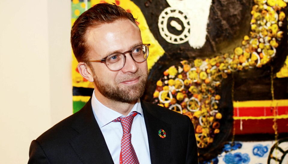 Ledere i staten har en høyere lønnsvekst enn gjennomsnittet for folk i industrien. Ledere i staten har en høyere lønnsvekst enn gjennomsnittet for folk i industrien.