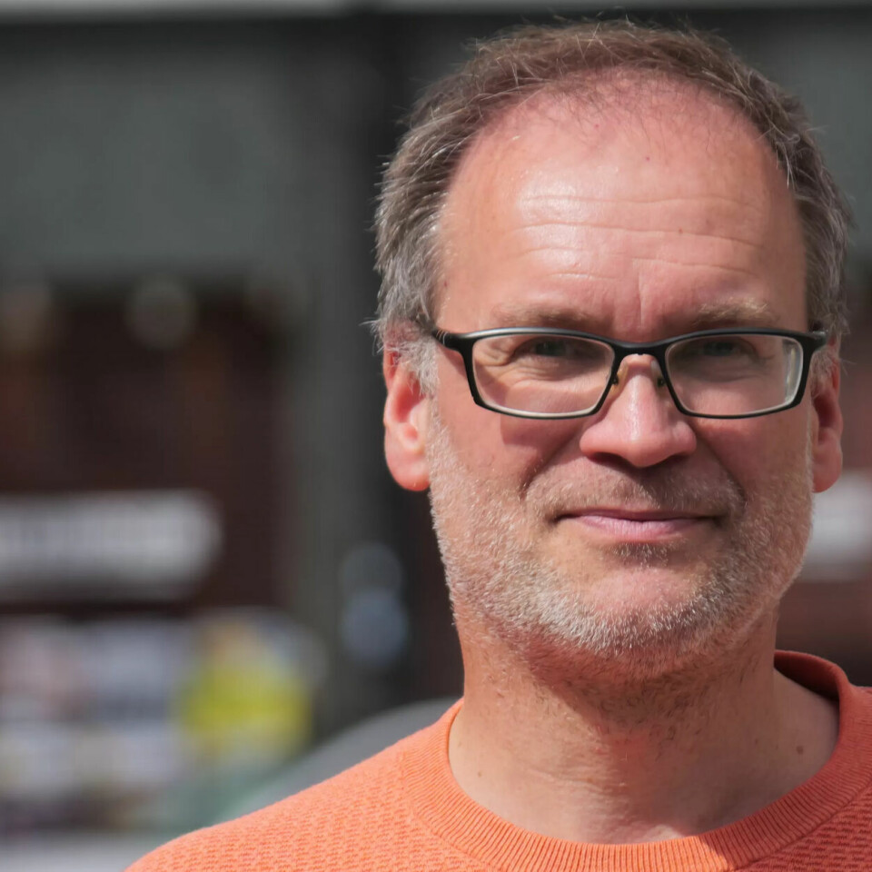FOLKEVETT: Roger Kristensen er ikkje fan av tvang og pålegg om shorts-nekt. Og slår eit slag for folkevett og dei tilsette sine eigne vurderingar. FOLKEVETT: Roger Kristensen er ikkje fan av tvang og pålegg om shorts-nekt. Og slår eit slag for folkevett og dei tilsette sine eigne vurderingar.