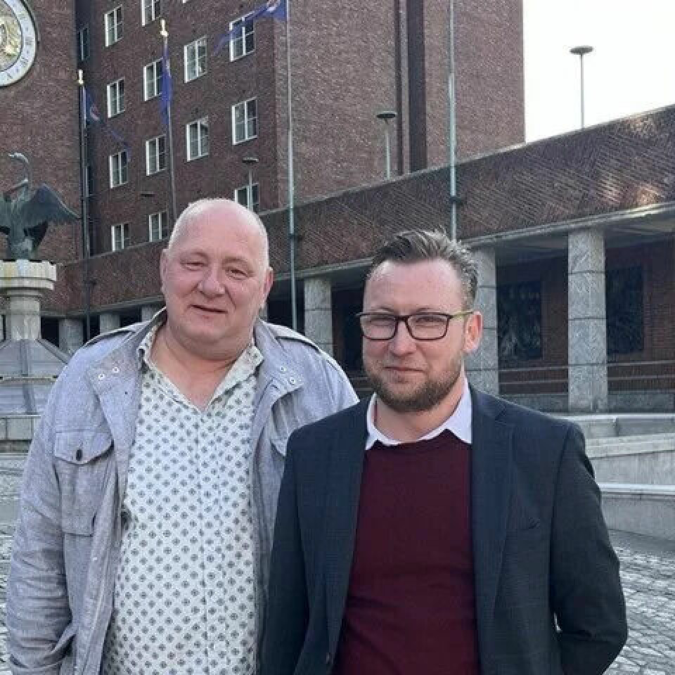 NØGDE: Roger Dehlin (tv) er leiar for Fagforbundet i Oslo og Per Egil Johansen har leia forhandlingane på vegne av dei 19.000 medlemmane i LO Kommune Oslo. Dei to er spesielt nøgde med at dei vann fram med kravet om sentrale lønstillegg. NØGDE: Roger Dehlin (tv) er leiar for Fagforbundet i Oslo og Per Egil Johansen har leia forhandlingane på vegne av dei 19.000 medlemmane i LO Kommune Oslo. Dei to er spesielt nøgde med at dei vann fram med kravet om sentrale lønstillegg.