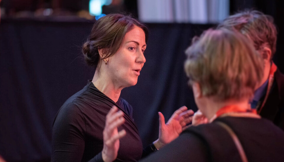 PÅ LAG: Tonje Brenna sammen med Fagforbundets leder Mette Nord (med ryggen til) på Aps landsmøte denne uka. PÅ LAG: Tonje Brenna sammen med Fagforbundets leder Mette Nord (med ryggen til) på Aps landsmøte denne uka.