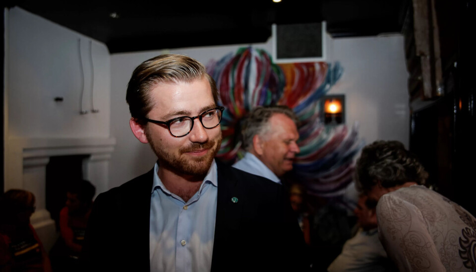 – VIRKER IKKE: IA-avtalen ikke har fungert, og den er veldig kostbar, mener Sveinung Rotevatn. – VIRKER IKKE: IA-avtalen ikke har fungert, og den er veldig kostbar, mener Sveinung Rotevatn.