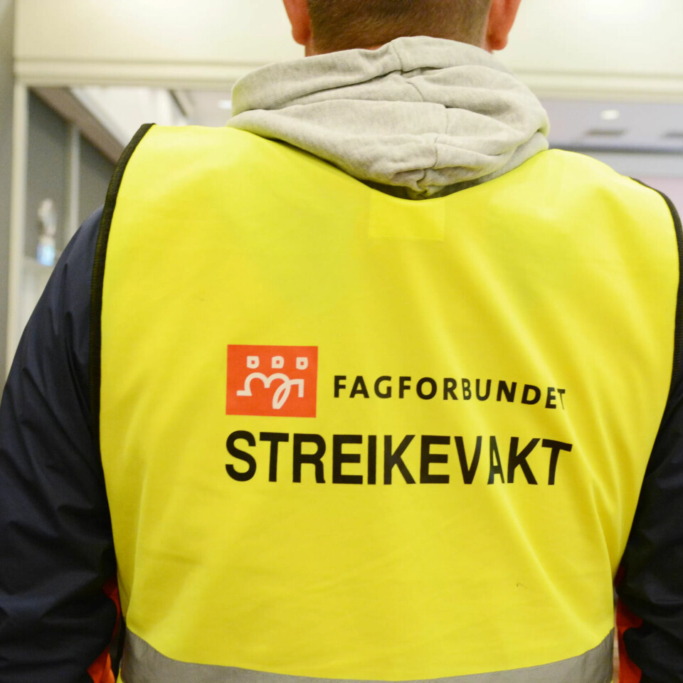 Fagforbundet er en av flere fagforeninger som kan gå ut i storstreik hvis Riksmekleren ikke klarer å finne en løsning på fastløste lønnsforhandlinger. Fagforbundet er en av flere fagforeninger som kan gå ut i storstreik hvis Riksmekleren ikke klarer å finne en løsning på fastløste lønnsforhandlinger.