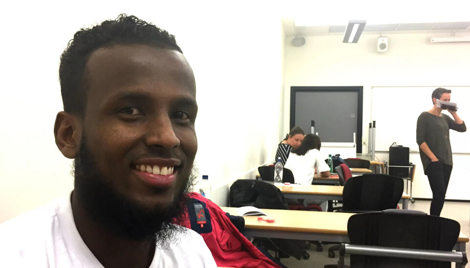 MEST SPENT: - Jeg gleder meg til studiet, men akkurat i dag er jeg mest spent, sier Mahad Hussein Ali. MEST SPENT: - Jeg gleder meg til studiet, men akkurat i dag er jeg mest spent, sier Mahad Hussein Ali.