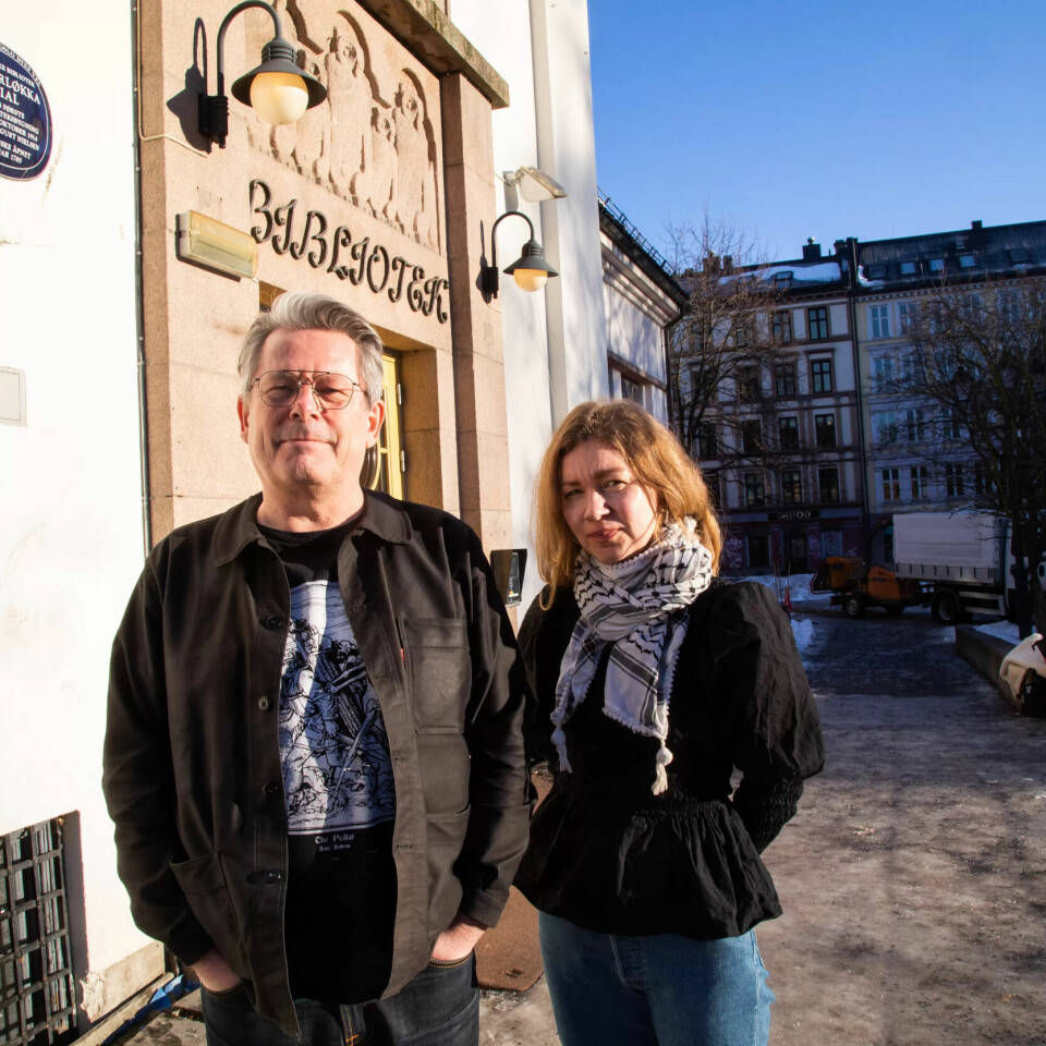 ARBEIDSMILJØ: Paal Bjelke Andersen og Jenny Dellegård mener rasistgrupper ikke har noen plass på biblioteket. ARBEIDSMILJØ: Paal Bjelke Andersen og Jenny Dellegård mener rasistgrupper ikke har noen plass på biblioteket.