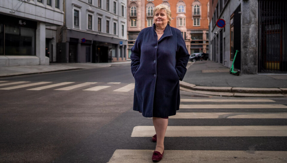 Statsminister Erna Solberg sier at hun ikke er bekymret for hva som måtte komme fram i rapporten fra Koronakommisjonen, som kommer om en måned. Statsminister Erna Solberg sier at hun ikke er bekymret for hva som måtte komme fram i rapporten fra Koronakommisjonen, som kommer om en måned.