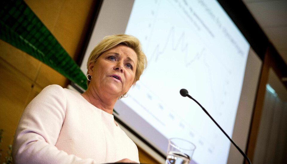Finansminister Siv Jensen (Frp) la fram statsbudsjettet 2017 i dag Finansminister Siv Jensen (Frp) la fram statsbudsjettet 2017 i dag