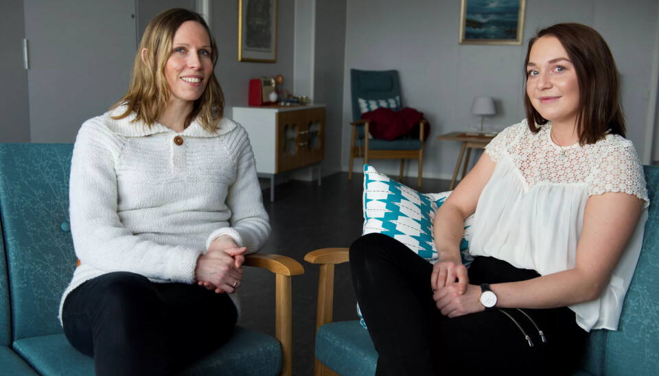 TÅLER MER NÅ: Synne Straume Fagermo og Lise Birkely syns det er blitt lettere å stå i krevende situasjoner etter at de har fått mer kunnskap og erfaring. TÅLER MER NÅ: Synne Straume Fagermo og Lise Birkely syns det er blitt lettere å stå i krevende situasjoner etter at de har fått mer kunnskap og erfaring.