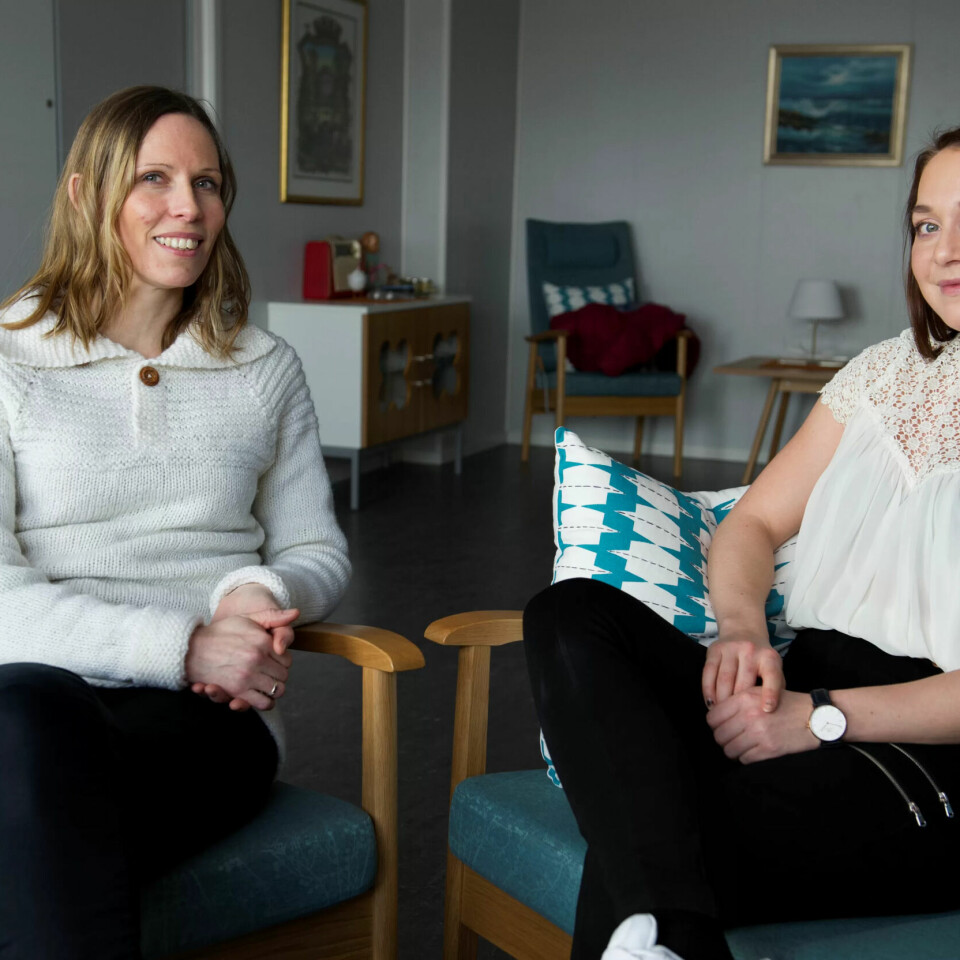 TÅLER MER NÅ: Synne Straume Fagermo og Lise Birkely syns det er blitt lettere å stå i krevende situasjoner etter at de har fått mer kunnskap og erfaring. TÅLER MER NÅ: Synne Straume Fagermo og Lise Birkely syns det er blitt lettere å stå i krevende situasjoner etter at de har fått mer kunnskap og erfaring.