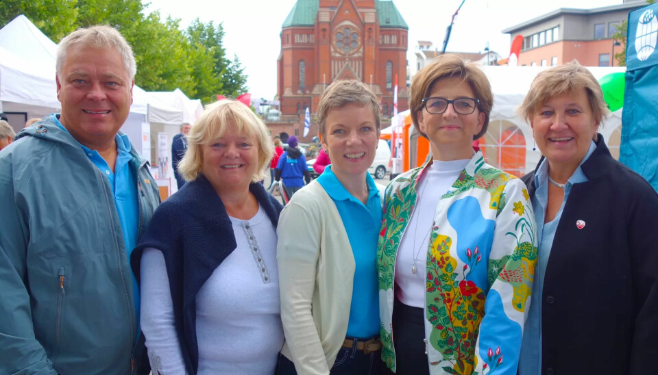 Fem forbundsledere som er fornøyd med at politikerne nå har svart om arbeidstids. Fra venstre Erik Kollerud (Delta), Mimmi Kvsivik (FO), Marit Hermansen (Legeforeningen), Eli Gunhild By (NSF) og Mette Nord (Fagforbundet). Fem forbundsledere som er fornøyd med at politikerne nå har svart om arbeidstids. Fra venstre Erik Kollerud (Delta), Mimmi Kvsivik (FO), Marit Hermansen (Legeforeningen), Eli Gunhild By (NSF) og Mette Nord (Fagforbundet).