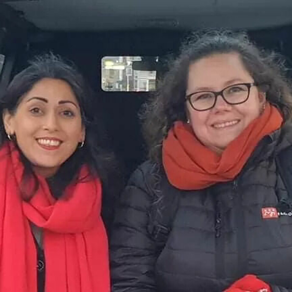 I BERGEN: Fauzia Hussain-Wiik, sammen med appellholder Solveig Irene Skjerve fra Fagforbundet i Fana. (Foto privat, gjengitt med tillatelse) I BERGEN: Fauzia Hussain-Wiik, sammen med appellholder Solveig Irene Skjerve fra Fagforbundet i Fana. (Foto privat, gjengitt med tillatelse)