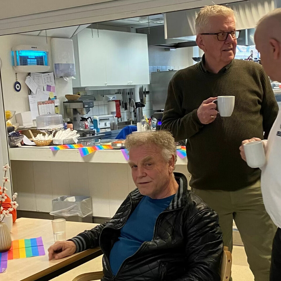 Gamle kjente: Frank Aage (64), Steinar (62), Arne William (64), Ivar (61) og Helge (81) setter pris på at Grønland endelig har fått et treffsted for dem. Flere av dem har kjent hverandre siden 80-tallet. Gamle kjente: Frank Aage (64), Steinar (62), Arne William (64), Ivar (61) og Helge (81) setter pris på at Grønland endelig har fått et treffsted for dem. Flere av dem har kjent hverandre siden 80-tallet.