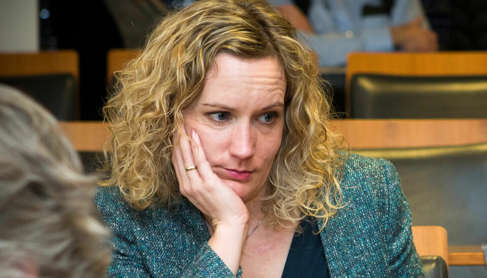 KUNNE FÅTT DISPENSASJON: – Fra første dag av streiken har vi gjort det klart at vi ville innvilge søknader om permisjon fra streiken, nettopp for å unngå at liv og helse rammes, sier Tone Faugli, leder av forhandlingsenheten i Fagforbundet. Hun mener lønnsnemnd burde vært unngått. KUNNE FÅTT DISPENSASJON: – Fra første dag av streiken har vi gjort det klart at vi ville innvilge søknader om permisjon fra streiken, nettopp for å unngå at liv og helse rammes, sier Tone Faugli, leder av forhandlingsenheten i Fagforbundet. Hun mener lønnsnemnd burde vært unngått.