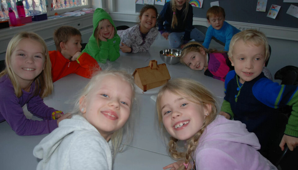 GLADE BARN: Alle barn og voksne brukte drømmedagen til å pynte 12 pepperkakehus. GLADE BARN: Alle barn og voksne brukte drømmedagen til å pynte 12 pepperkakehus.
