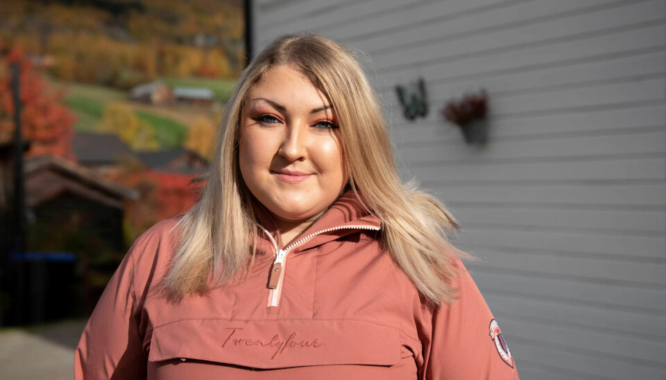 29 år gamle Anna Linnea Steen har jobba i ti år, men stillingen hennes er bare på 60 prosent. 29 år gamle Anna Linnea Steen har jobba i ti år, men stillingen hennes er bare på 60 prosent.