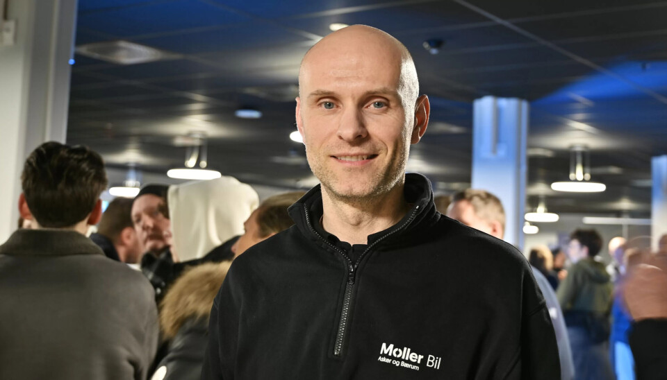 TRENGER FOLK: – Behovet er stort, vi trenger flinke folk og vi trenger flere folk, sier Alf Kåre Landstad i Møller Bil Asker og Bærum. TRENGER FOLK: – Behovet er stort, vi trenger flinke folk og vi trenger flere folk, sier Alf Kåre Landstad i Møller Bil Asker og Bærum.