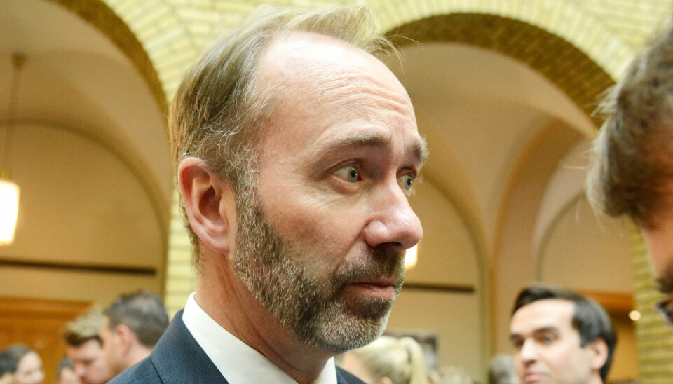 Trond Giske har trukket seg som nestleder på permanent basis. Trond Giske har trukket seg som nestleder på permanent basis.