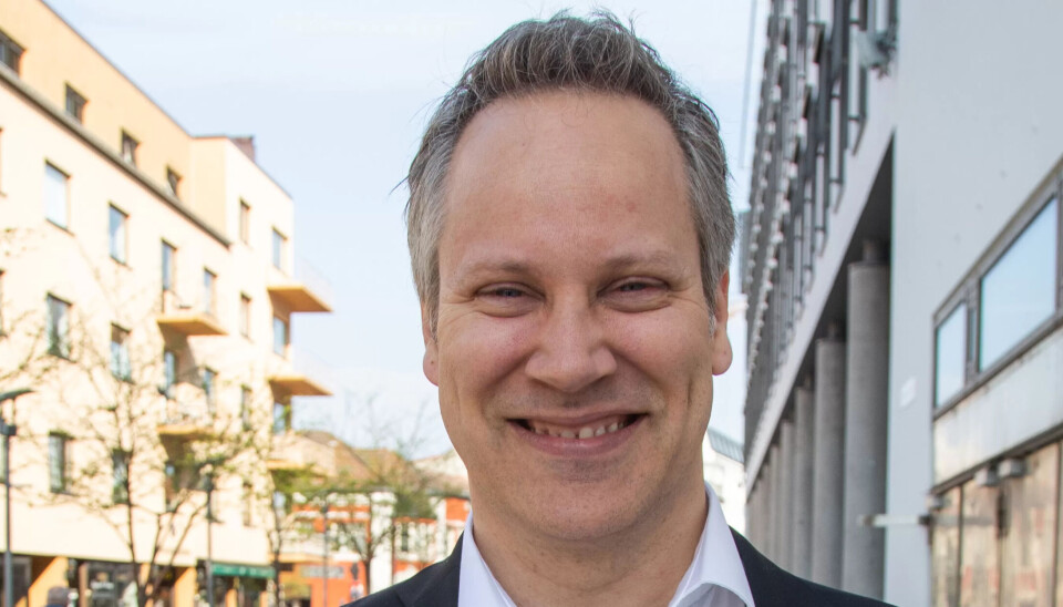 NY STATSRÅD: Arbeiderpartiets Jon-Ivar Nygård har tatt over statsrådsstolen i samferdselsdepartementet, og vil stoppe toganbudene. NY STATSRÅD: Arbeiderpartiets Jon-Ivar Nygård har tatt over statsrådsstolen i samferdselsdepartementet, og vil stoppe toganbudene.